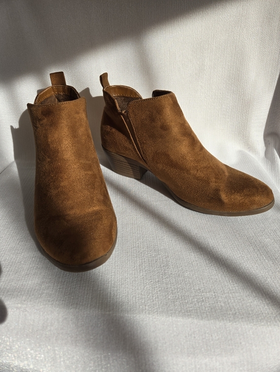 American Eagle Outfitters Shoes - Faux Suede Ankle Boots - Size 7 - Cognac Colour - American Eagle